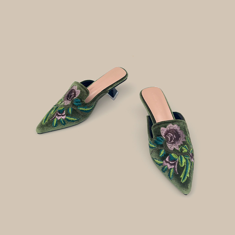 Embroidery Velour Women Shoes  - đánh giá và giá Embroidery Designer