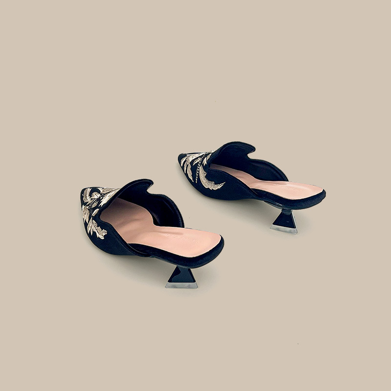 Embroidery Velour Women Shoes  - đánh giá và giá Embroidery Designer