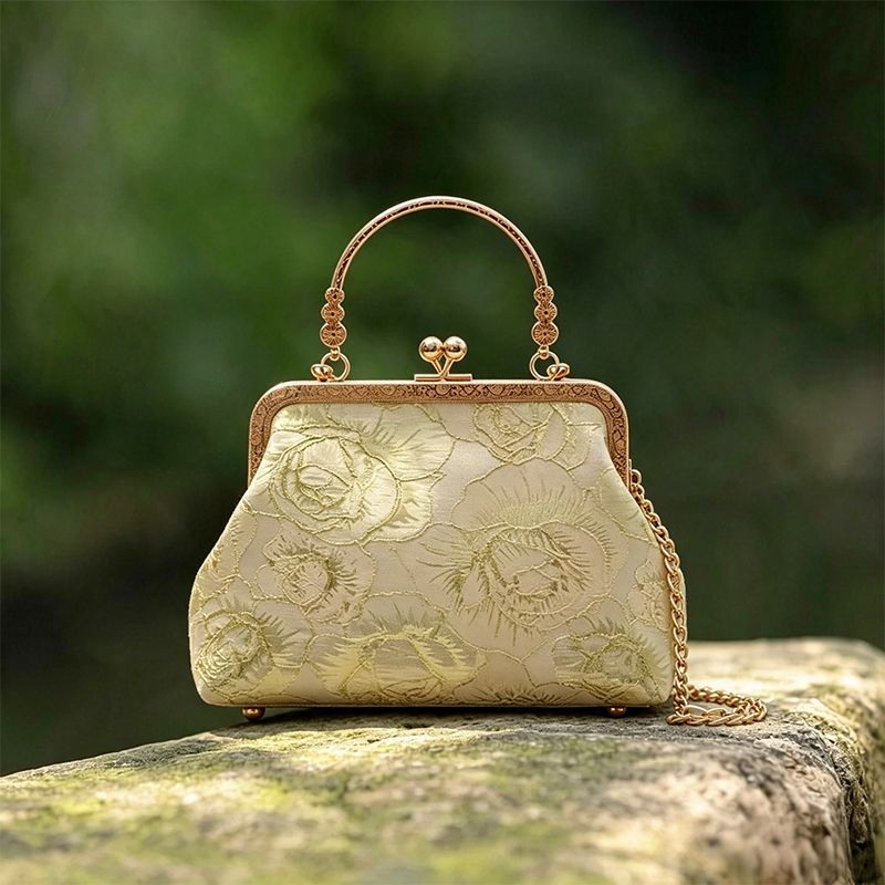 Vintage Floral Embroidery Kiss - đánh giá và giá Embroidery Kiss