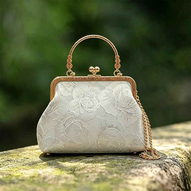 Vintage Floral Embroidery Kiss - đánh giá và giá Embroidery Kiss