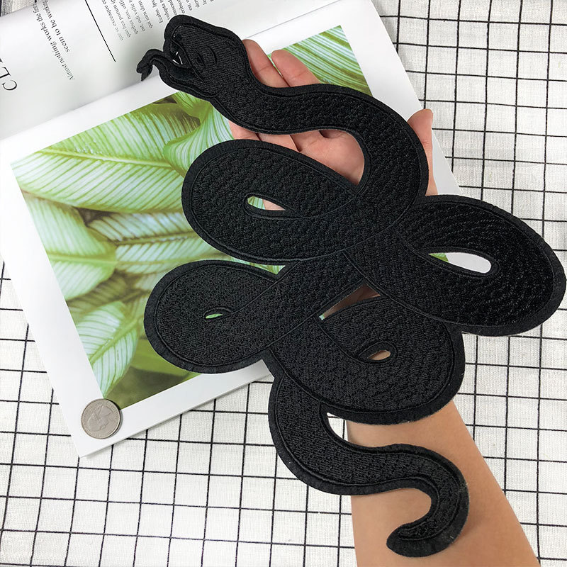 1 Máy Tính Màu Đen Loài Rắn Th - đánh giá và giá Embroidery Alpha
