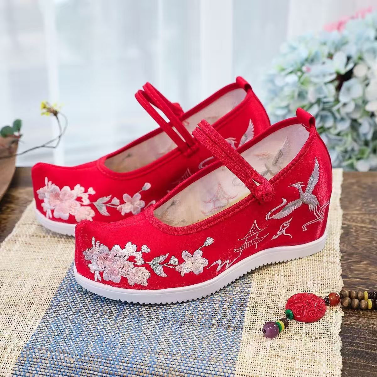 Women Increased Internal Embro - đánh giá và giá Embroidery Red