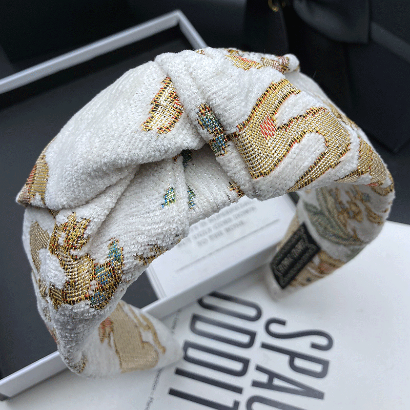 Fashionable Embroidery Hairpin - đánh giá và giá Embroidery Ring